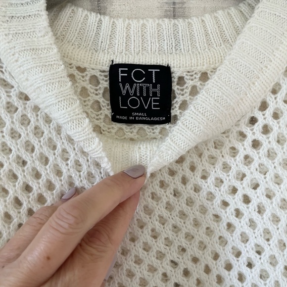 Knit mesh sweater in Ivory. Size small. NWOT - Picture 4 of 5